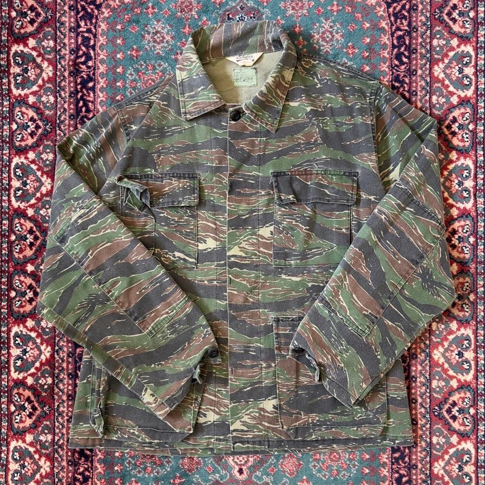 Vintage 70s Cabela’s Tiger Camo Field Top Mens Size Medium 21x27